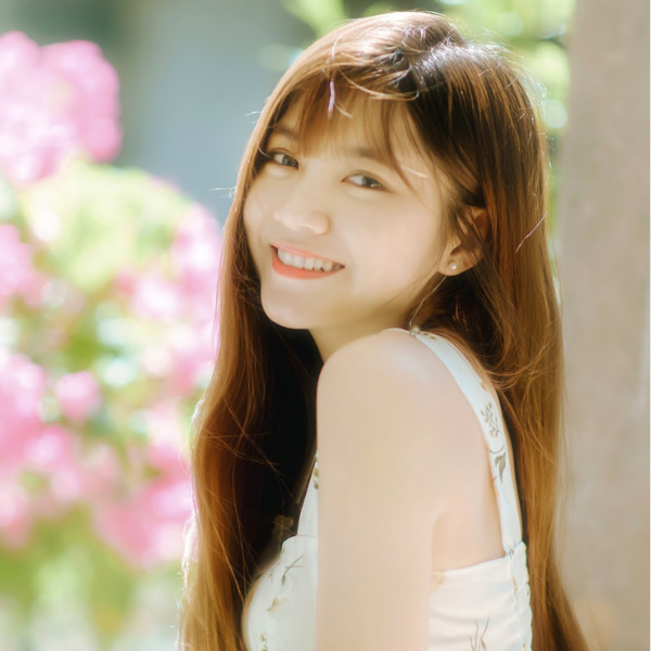 Chị Linh - Thưởng thức sách